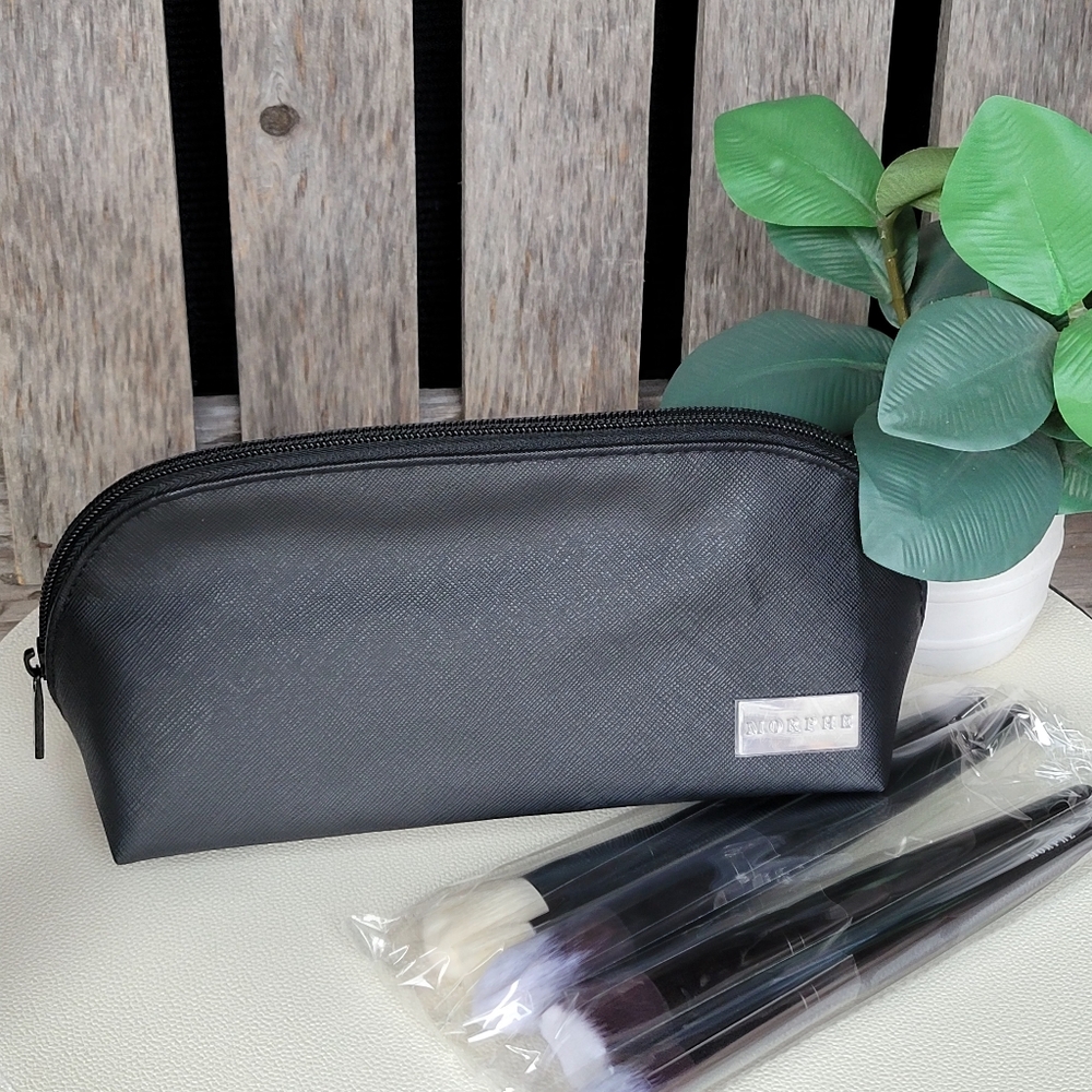 Morphe Brushes - Face the Beat Black Cosmetic Pouch & 5 Piece Set